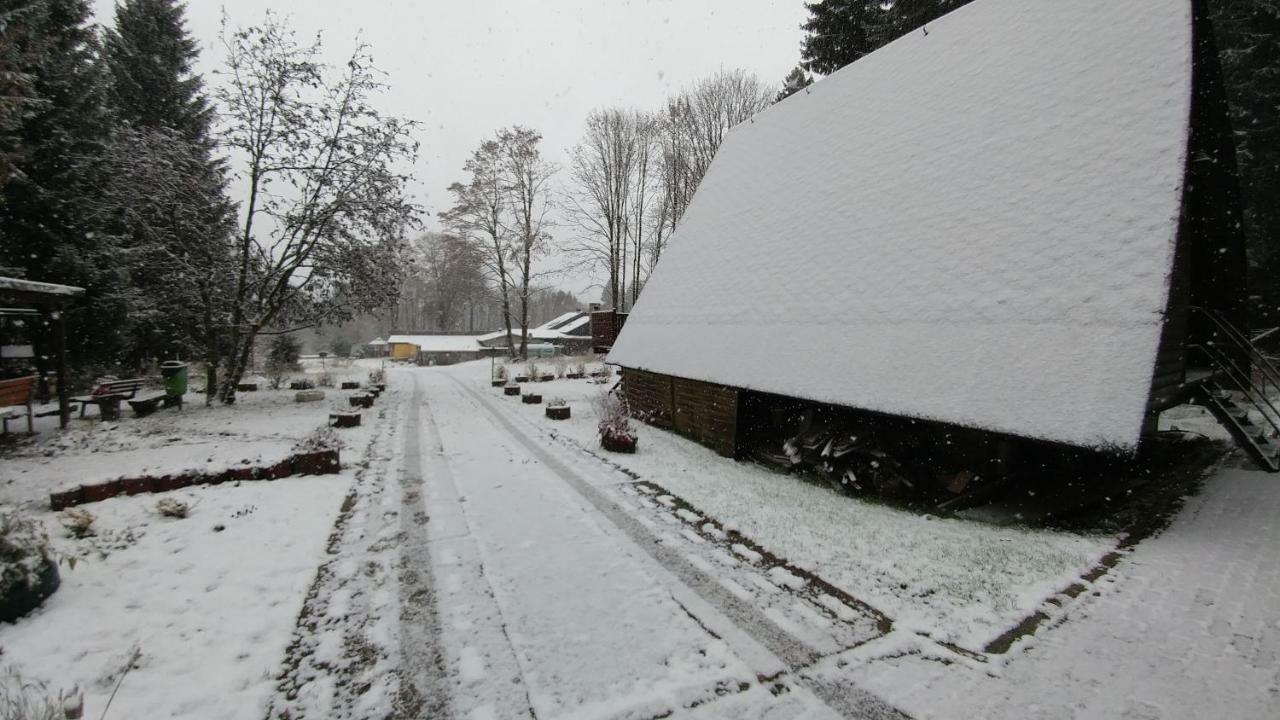 Wanderhuette Zum Bernhardsthal Villa Exterior photo